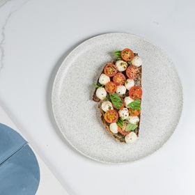 TOSTADA CAPRESSE